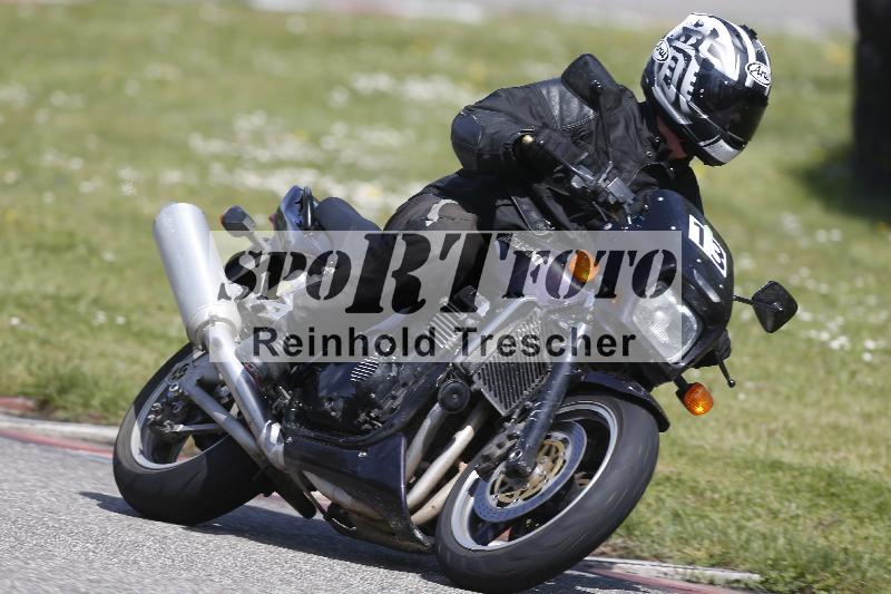 /Archiv-2025/09 22.04.2025 Cornu Master School ADR/gruen-vert/13